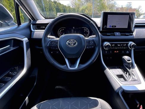 Used 2023 Toyota RAV4 XLE w/ Convenience Package AWD/4WD image 17
