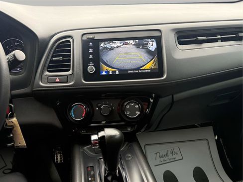 Used 2021 Honda HR-V Sport image 19
