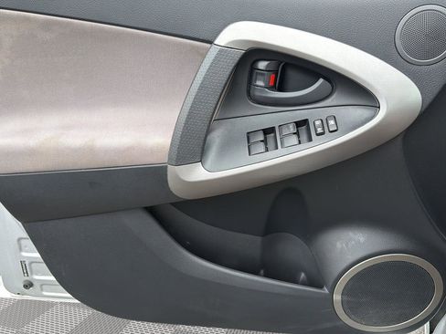 Used 2008 Toyota RAV4 2WD image 28