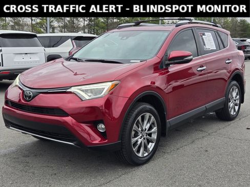 Used 2018 Toyota RAV4 Limited image 3