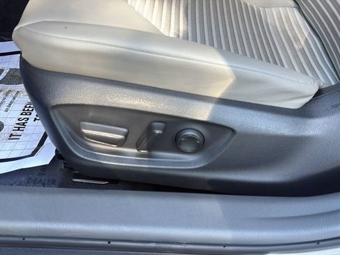 Used 2024 Toyota Camry SE FWD image 16