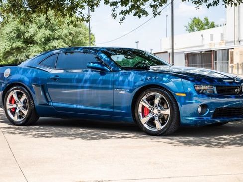 Used 2010 Chevrolet Camaro SS w/ RS Package RWD image 41
