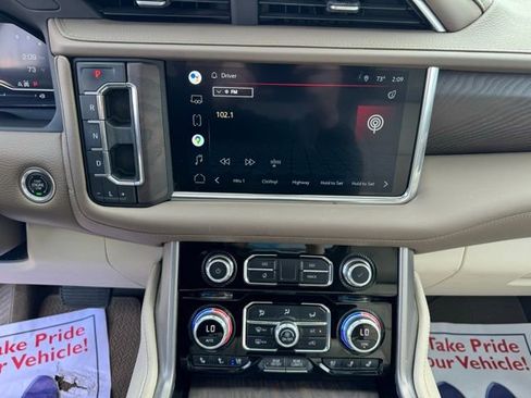 Used 2022 GMC Yukon Denali image 16