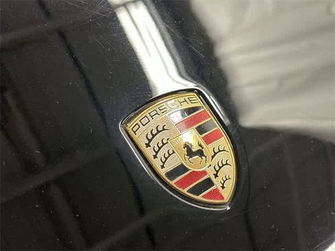 Used 2017 Porsche Cayenne Turbo image 28