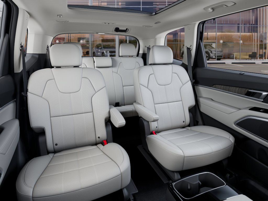 New 2025 Kia Telluride SX w/ SX Captain's Chair Package FWD image 16