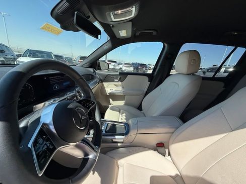 Used 2026 Mercedes-Benz GLB 250 image 13