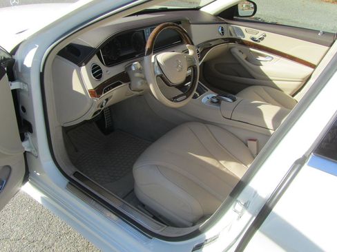 Used 2015 Mercedes-Benz S 550 Sedan image 17