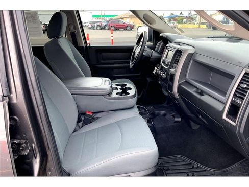 Used 2018 RAM 1500 Express w/ Express Value Package AWD/4WD image 8