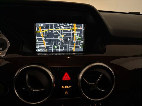 Used 2015 Mercedes-Benz GLK 350 2WD image 29