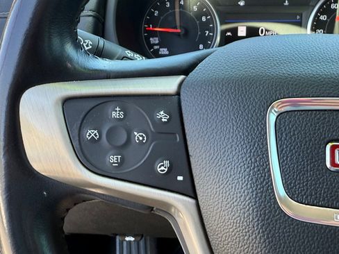 Used 2020 GMC Terrain Denali w/ Denali Premium Package AWD/4WD image 16