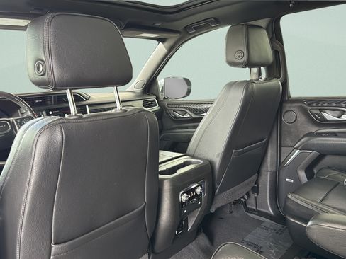 Used 2022 GMC Yukon XL Denali RWD image 21
