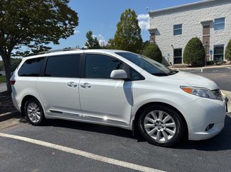 Used 2015 Toyota Sienna XLE Premium image 1