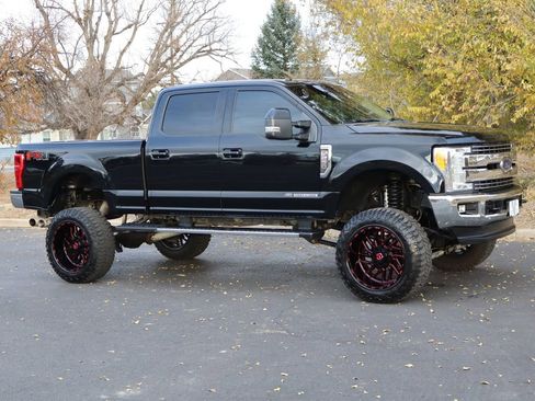 Used 2017 Ford F250 Lariat w/ Lariat Value Package image 2