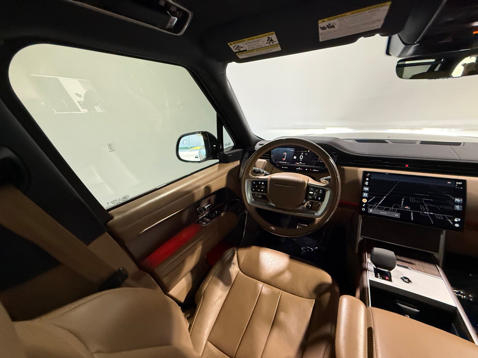 Used 2024 Land Rover Range Rover Long Wheelbase SE AWD/4WD image 24