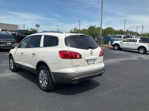 Used 2011 Buick Enclave CXL FWD image 7