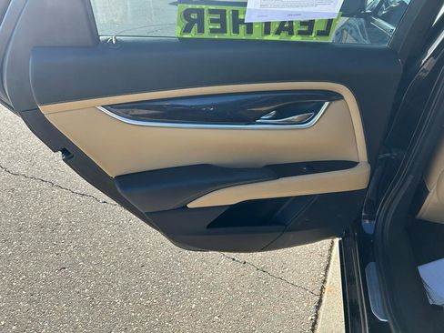 Used 2013 Cadillac XTS Premium image 13