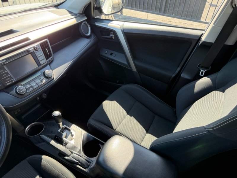 Used 2015 Toyota RAV4 XLE FWD image 16