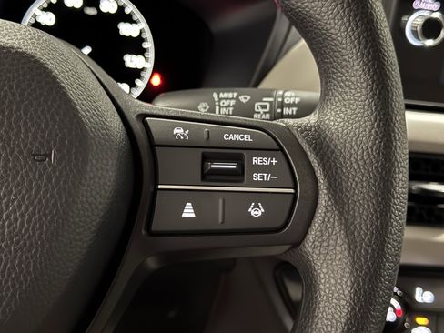 New 2026 Honda HR-V LX image 27