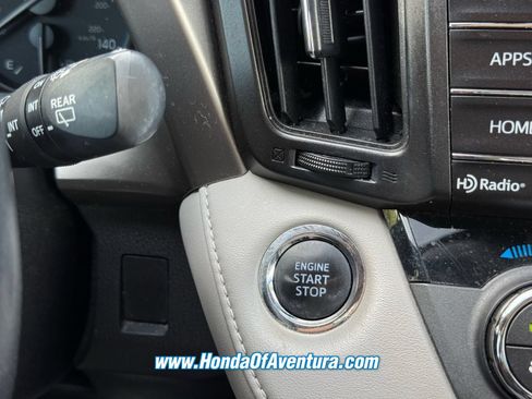 Used 2018 Toyota RAV4 XLE FWD image 26