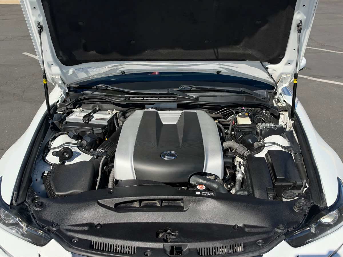 Used 2020 Lexus IS 350 F Sport w/ F Sport Package RWD image 10