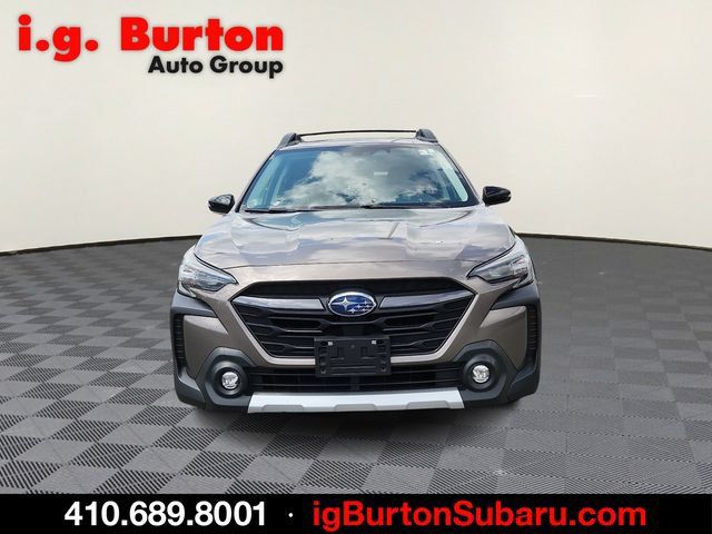 Used 2023 Subaru Outback Limited AWD/4WD image 2