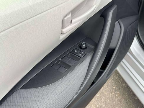 Used 2024 Toyota Corolla LE FWD image 19