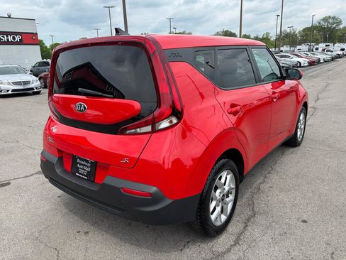Used 2020 Kia Soul S FWD image 3