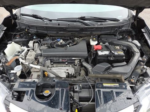 Used 2020 Nissan Rogue SV image 68