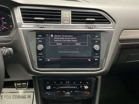 Used 2023 Volkswagen Tiguan SEL R-Line AWD/4WD image 15