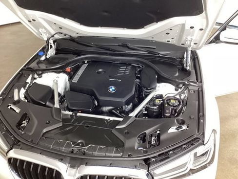 Used 2022 BMW 530i xDrive w/ Convenience Package AWD/4WD image 29