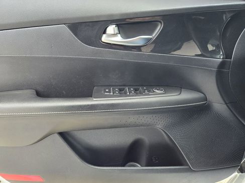 Used 2023 Kia Forte GT-Line w/ GT-Line Technology Package image 30