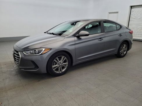 Used 2018 Hyundai Elantra SEL FWD image 2