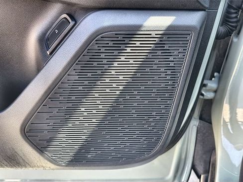 Certified 2025 Chevrolet Equinox LT w/ Convenience Package II FWD image 23
