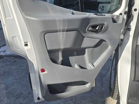 Used 2019 Ford Transit 150 XLT image 14