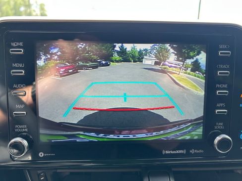 Used 2019 Toyota C-HR Limited FWD image 18