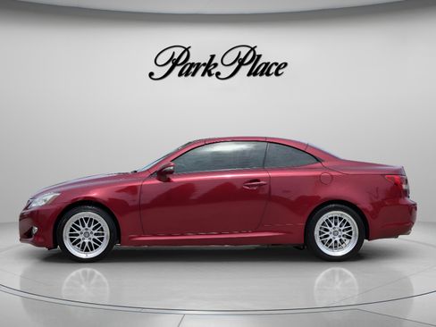 Used 2010 Lexus IS 250C RWD image 2