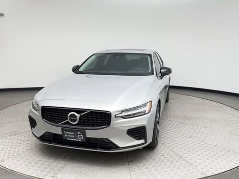 Certified 2023 Volvo S60 T8 Ultimate image 7