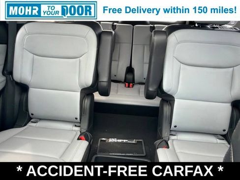 Used 2021 Ford Explorer XLT w/ Equipment Group 202A AWD/4WD image 36