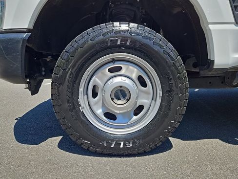 Used 2023 Ford F350 XL AWD/4WD image 10