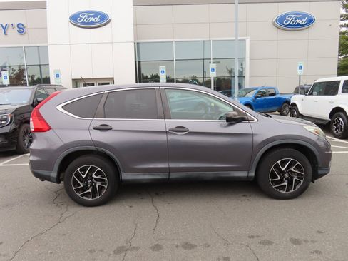Used 2016 Honda CR-V SE image 4