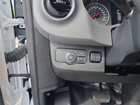 New 2025 Mercedes-Benz Sprinter 2500 image 30