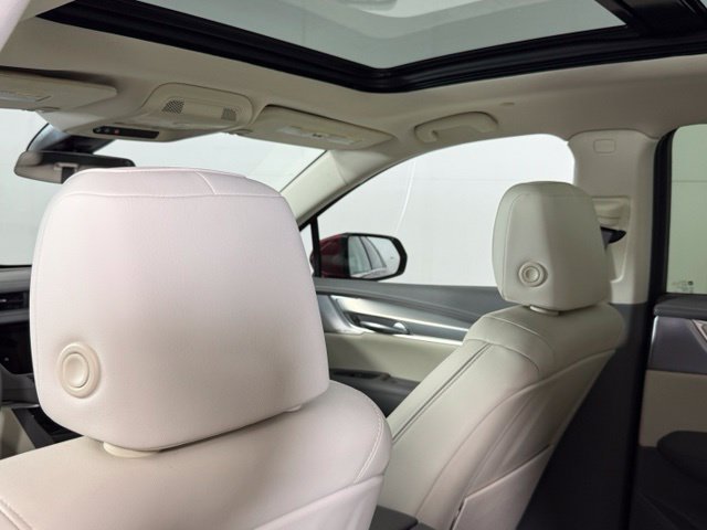 Used 2023 Cadillac XT5 Premium Luxury FWD image 26