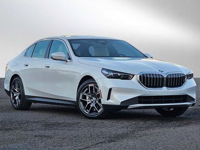 New 2026 BMW 530i xDrive w/ Premium Package