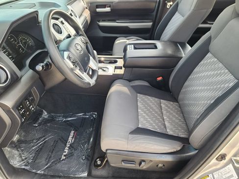 Used 2018 Toyota Tundra SR5 w/ TRD Off Road Package AWD/4WD image 9