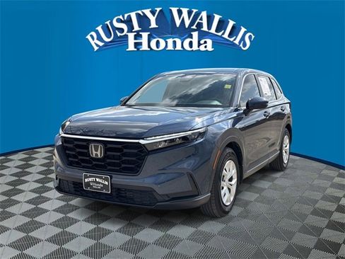Used 2025 Honda CR-V LX image 4