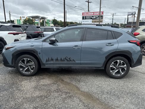 Used 2024 Subaru Crosstrek 2.0i Premium AWD/4WD image 6