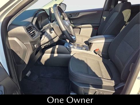 Used 2023 Ford Escape Active w/ Tech Pack #1 FWD image 6