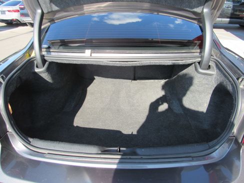 Used 2020 Dodge Charger Scat Pack w/ Dynamics Package RWD image 8