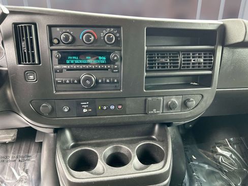 Used 2021 Chevrolet Express 2500 w/ Communications Package RWD image 20