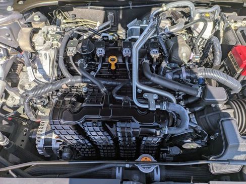 Used 2024 Nissan Altima 2.5 SV image 28